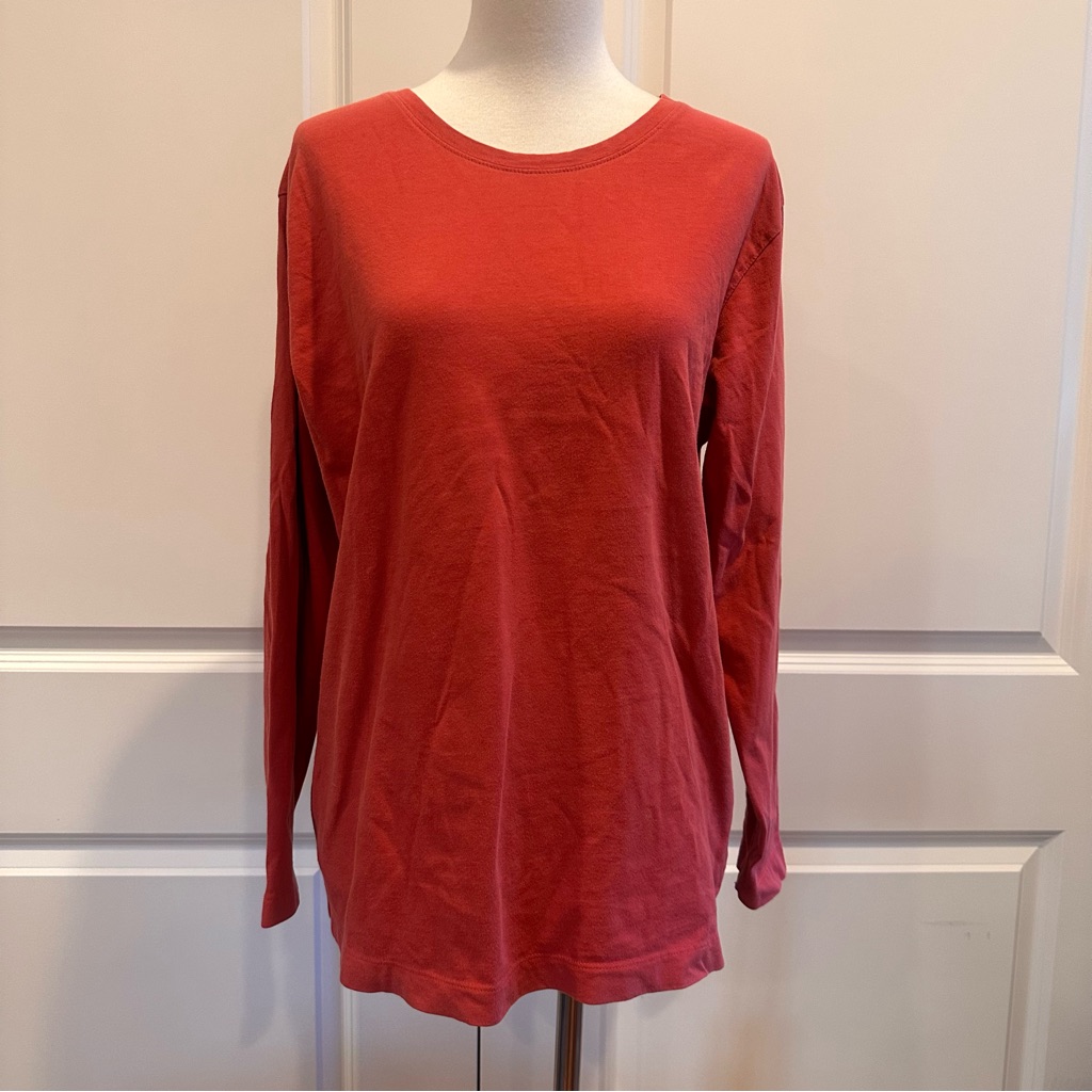 Gap Vintage Women's Red Long Sleeve Tee